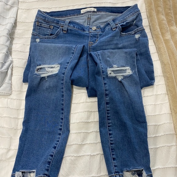 a&f maternity jeans - Picture 3 of 6